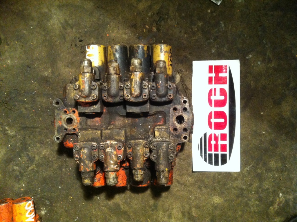 LINDE 663/7557 R250 - 4 SEKCYJNY - Hüdrauliline klapp - Ehitusmasinad: pilt 1 LINDE 663/7557 R250 - 4 SEKCYJNY - Hüdrauliline klapp - Ehitusmasinad: pilt 1