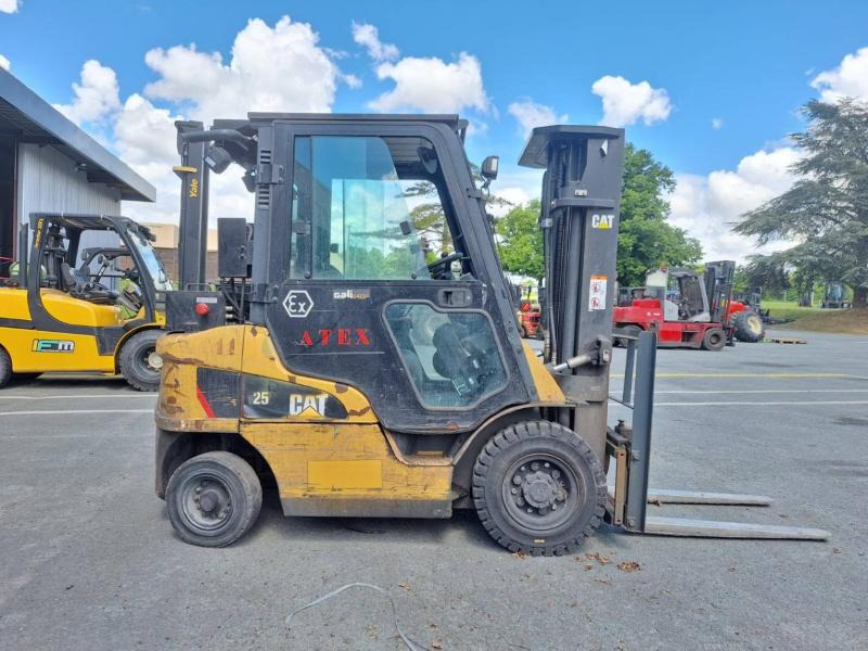 Caterpillar DP25NT - Diiseltõstuk: pilt 3 Caterpillar DP25NT - Diiseltõstuk: pilt 3