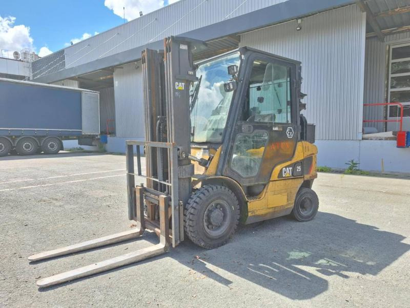Caterpillar DP25NT - Diiseltõstuk: pilt 1 Caterpillar DP25NT - Diiseltõstuk: pilt 1