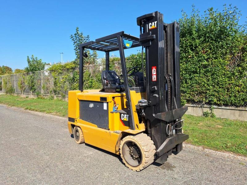Caterpillar EC55N - Elektritõstuk: pilt 2 Caterpillar EC55N - Elektritõstuk: pilt 2