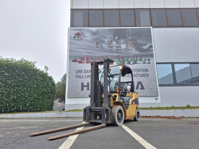Caterpillar GP25N - Gaasitõstuk: pilt 1 Caterpillar GP25N - Gaasitõstuk: pilt 1