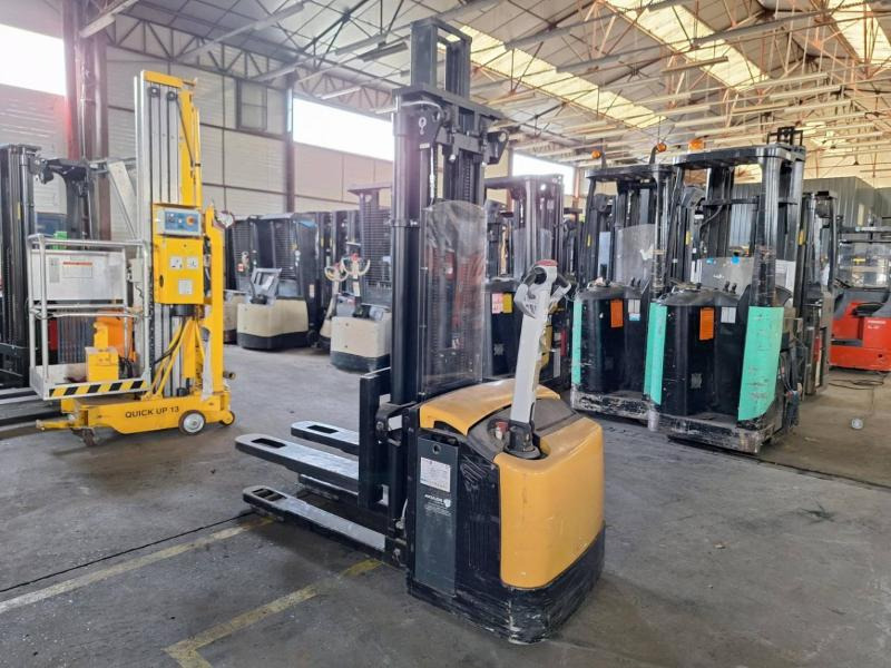 Caterpillar NSP16NI - Virnastaja: pilt 1 Caterpillar NSP16NI - Virnastaja: pilt 1