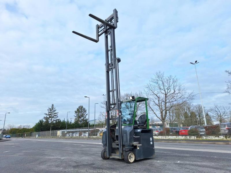 Combilift CBE2500 - 4-suunaline lükandmastiga tõstuk: pilt 3 Combilift CBE2500 - 4-suunaline lükandmastiga tõstuk: pilt 3