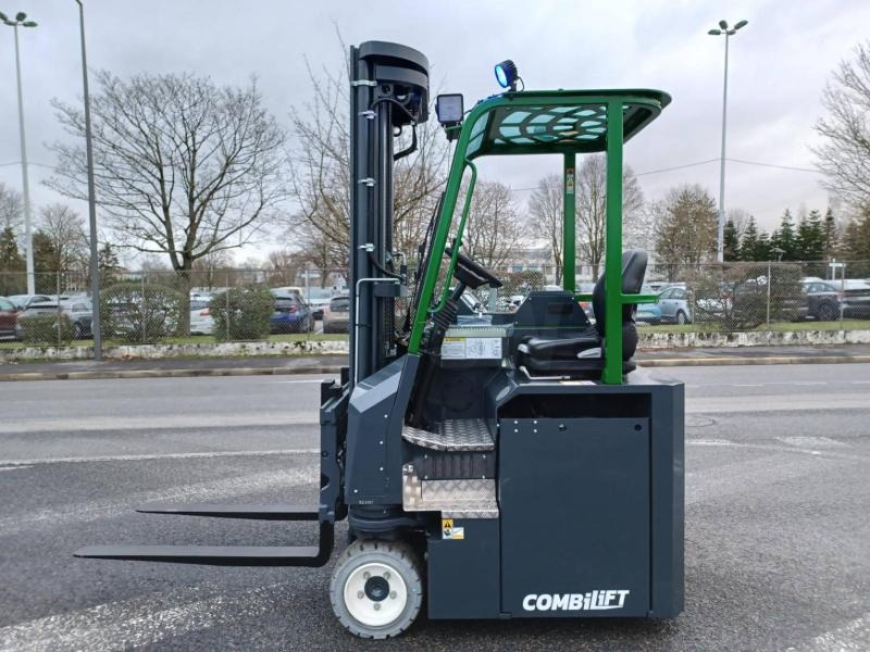 Combilift CBE3000 - 4-suunaline lükandmastiga tõstuk: pilt 5 Combilift CBE3000 - 4-suunaline lükandmastiga tõstuk: pilt 5