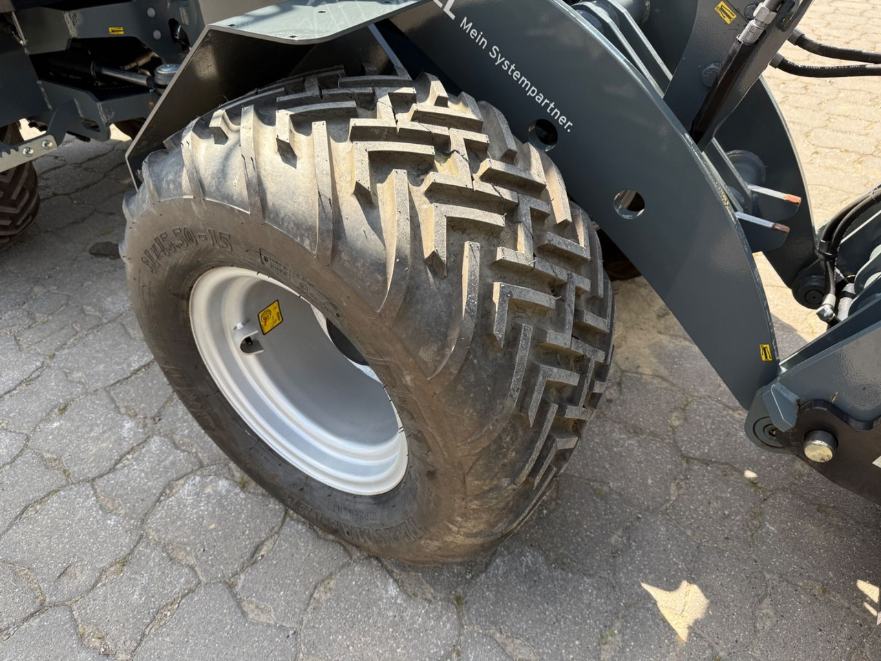 Giant G2500 HD X-TRA, Bj 20, SW, Schaufel, Gabel - Rataslaadur: pilt 5 Giant G2500 HD X-TRA, Bj 20, SW, Schaufel, Gabel - Rataslaadur: pilt 5