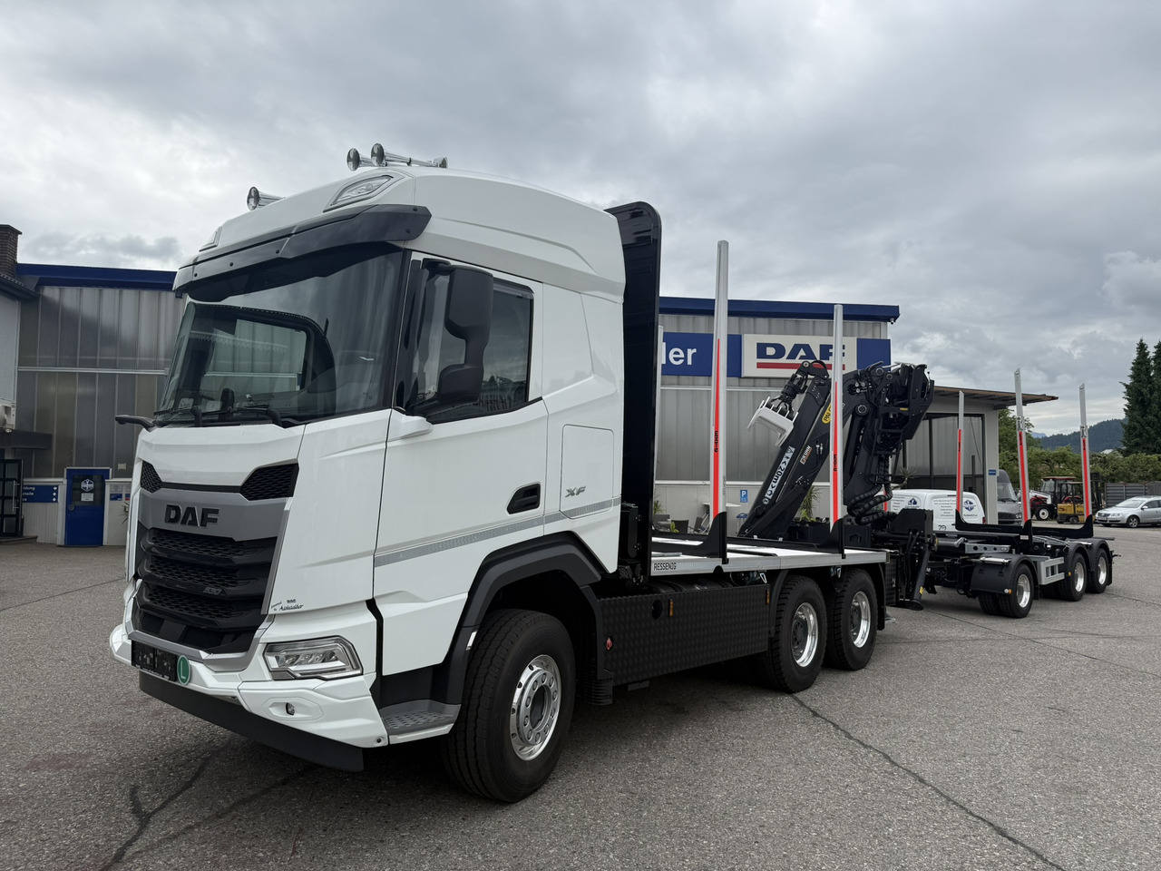 DAF XF FAT XF 530 - Metsaveok, Kraanaga veoauto: pilt 3 DAF XF FAT XF 530 - Metsaveok, Kraanaga veoauto: pilt 3