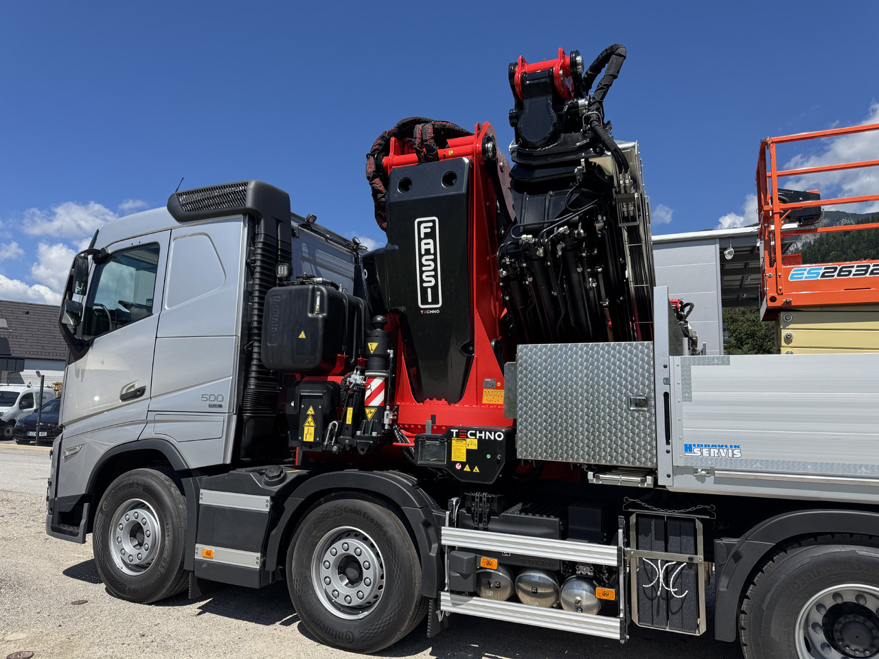 VOLVO Hiab Palfinger Fassi F1450-8 JIB-6 - Kraanaga veoauto: pilt 3 VOLVO Hiab Palfinger Fassi F1450-8 JIB-6 - Kraanaga veoauto: pilt 3
