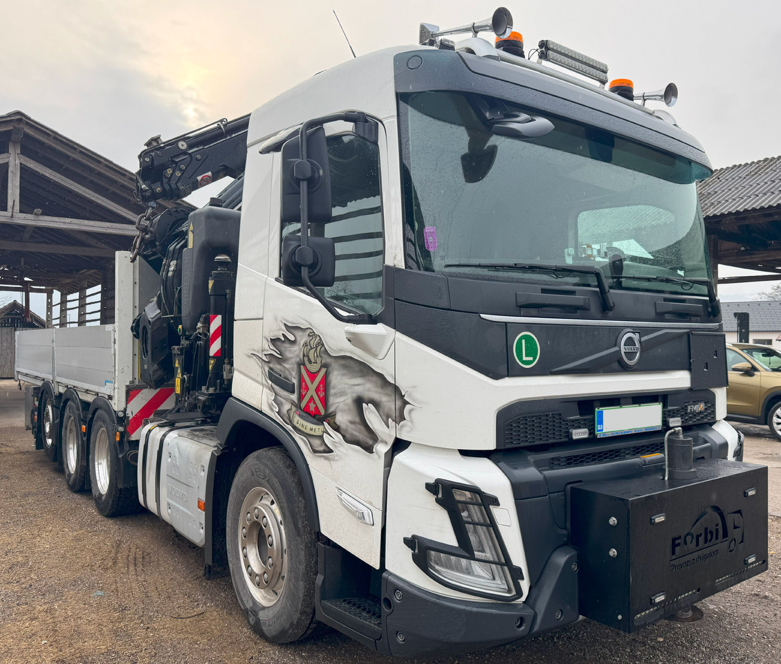 VOLVO Hiab Palfinger Fassi F710-6 JIB-4 - Kraanaga veoauto: pilt 2 VOLVO Hiab Palfinger Fassi F710-6 JIB-4 - Kraanaga veoauto: pilt 2