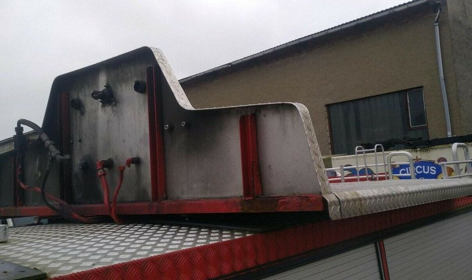 MAN TGA Abdeckung Sattelplatte - Raam/ Konstruktsioon - Veoauto: pilt 1 MAN TGA Abdeckung Sattelplatte - Raam/ Konstruktsioon - Veoauto: pilt 1