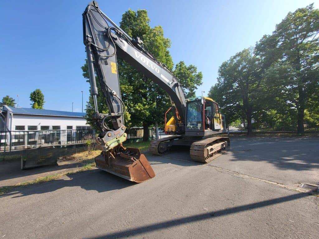 Volvo EC220EL - Lintekskavaator: pilt 1 Volvo EC220EL - Lintekskavaator: pilt 1