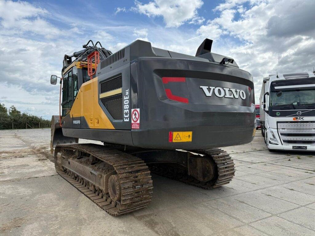 Volvo EC380ENL - Lintekskavaator: pilt 2 Volvo EC380ENL - Lintekskavaator: pilt 2