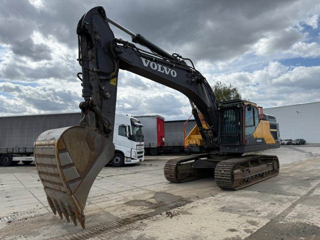 Volvo EC380ENL - Lintekskavaator: pilt 4 Volvo EC380ENL - Lintekskavaator: pilt 4