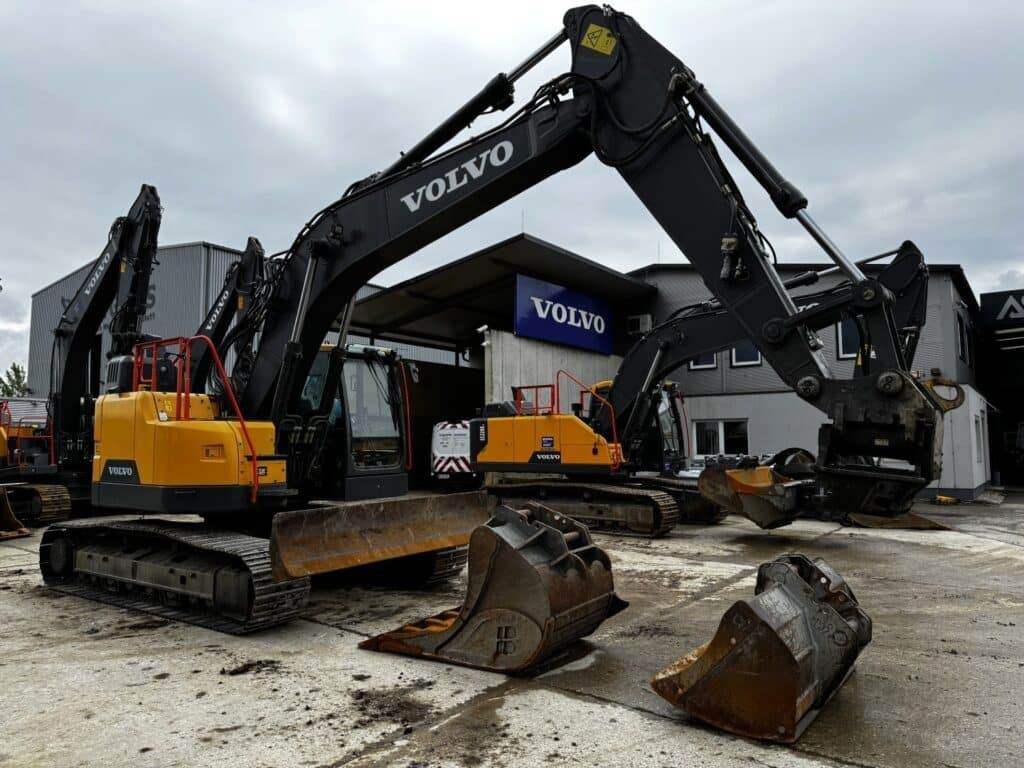 Volvo ECR235EL - Lintekskavaator: pilt 1 Volvo ECR235EL - Lintekskavaator: pilt 1