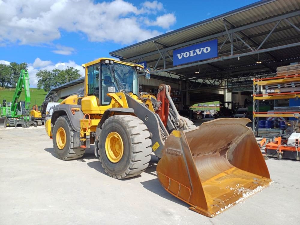 Volvo L110H - Rataslaadur: pilt 1 Volvo L110H - Rataslaadur: pilt 1