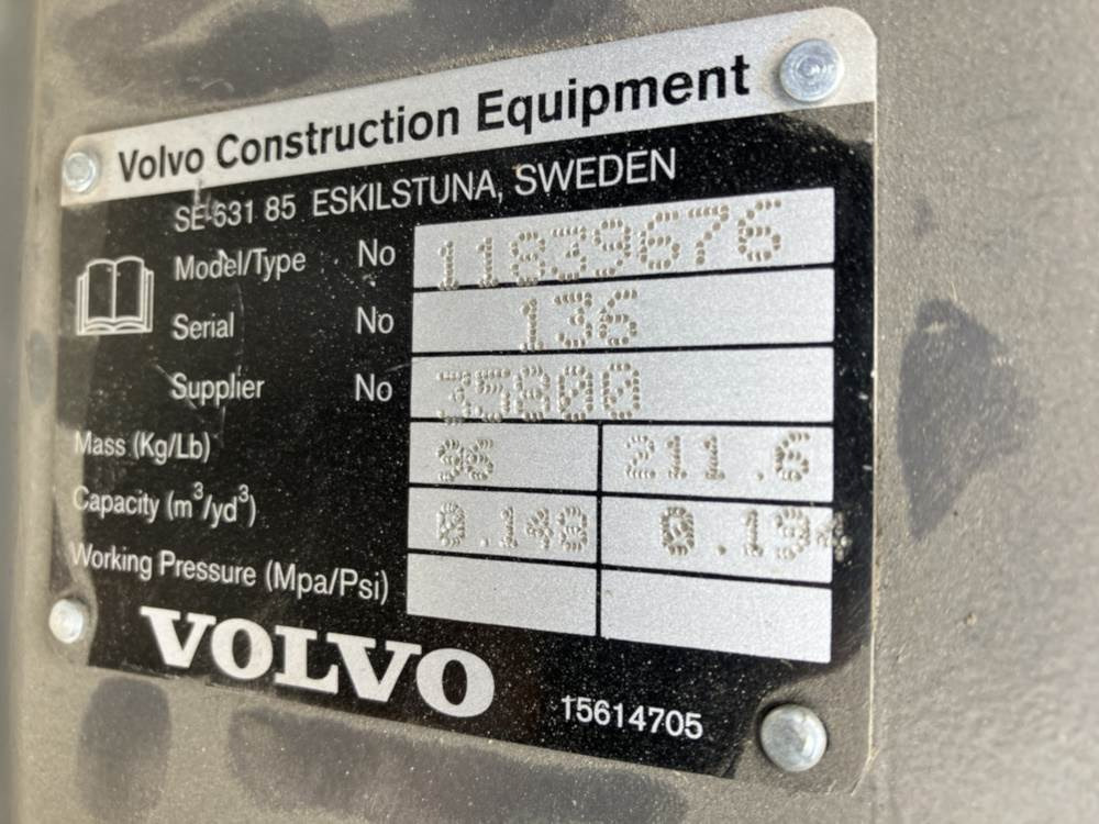 Volvo Tieflöffel mit Zähnen - Festanbau - Ekskavaator-laadur: pilt 4 Volvo Tieflöffel mit Zähnen - Festanbau - Ekskavaator-laadur: pilt 4