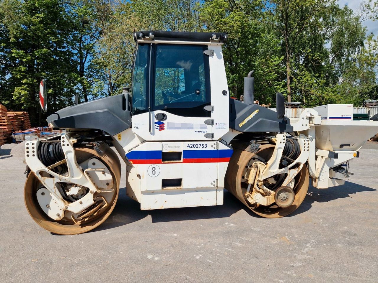 BOMAG BW 174 AP-4 AM Walze 12 Ton *Vibrator *Streuer - Teerull: pilt 4 BOMAG BW 174 AP-4 AM Walze 12 Ton *Vibrator *Streuer - Teerull: pilt 4