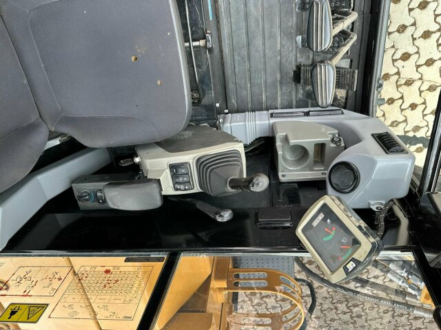 CAT Bagger 306 E2 Minibagger Kettenbagger 270 H - Lintekskavaator: pilt 3 CAT Bagger 306 E2 Minibagger Kettenbagger 270 H - Lintekskavaator: pilt 3