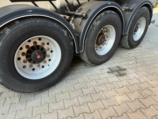 Carnehl CHKS/HH Kipperauflieger THERMO - Kallur-poolhaagis: pilt 5 Carnehl CHKS/HH Kipperauflieger THERMO - Kallur-poolhaagis: pilt 5