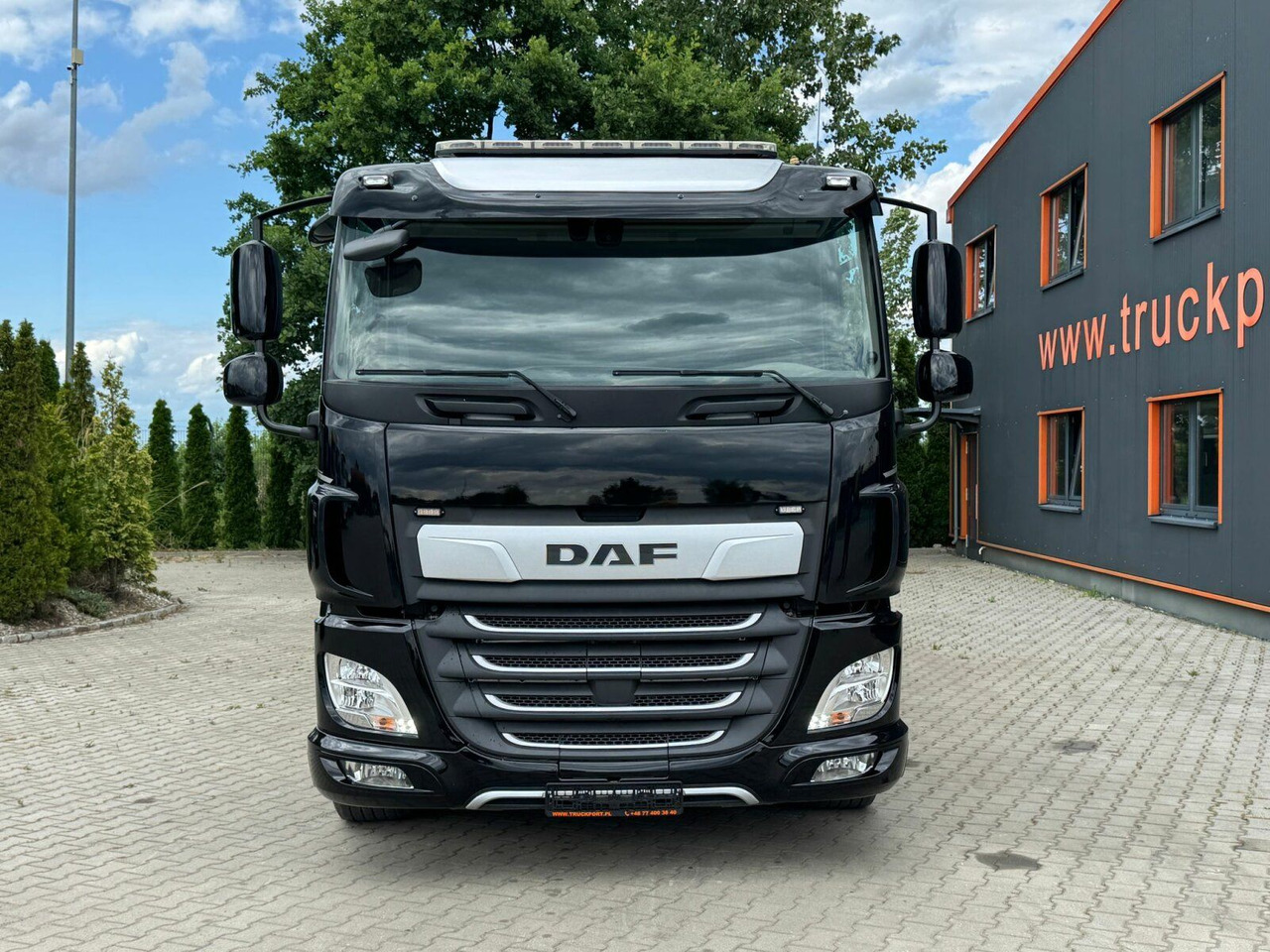 DAF CF 450 FAN 6x2 Pritsche mit Kran HIAB 188 E-6 - Kraanaga veoauto: pilt 3 DAF CF 450 FAN 6x2 Pritsche mit Kran HIAB 188 E-6 - Kraanaga veoauto: pilt 3