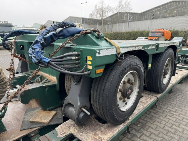 Faymonville STBZ-6VA Tieflader 4+2 Achse + Schwerlast *83 T - Madal platvormpoolhaagis: pilt 3 Faymonville STBZ-6VA Tieflader 4+2 Achse + Schwerlast *83 T - Madal platvormpoolhaagis: pilt 3