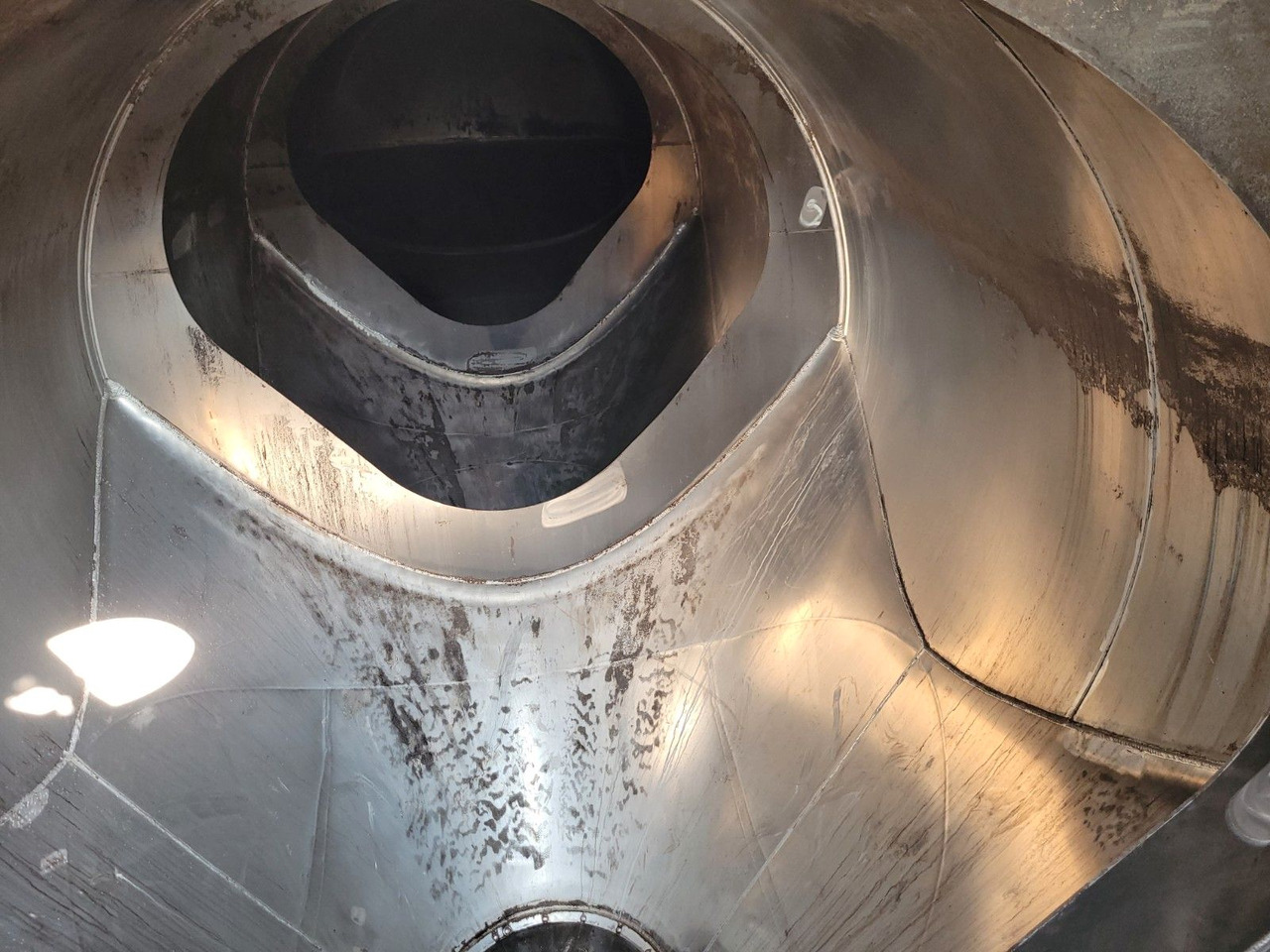 Feldbinder EUT 56.3 Liegend Silo mit ADR AT *56.000 L liising Feldbinder EUT 56.3 Liegend Silo mit ADR AT *56.000 L: pilt 11