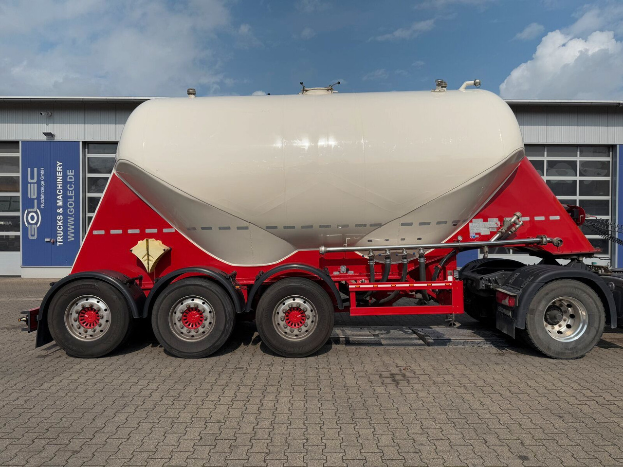 Feldbinder O.ME.P.S Silo Auflieger 27 m³ 3 Achs - Silo poolhaagis: pilt 2 Feldbinder O.ME.P.S Silo Auflieger 27 m³ 3 Achs - Silo poolhaagis: pilt 2