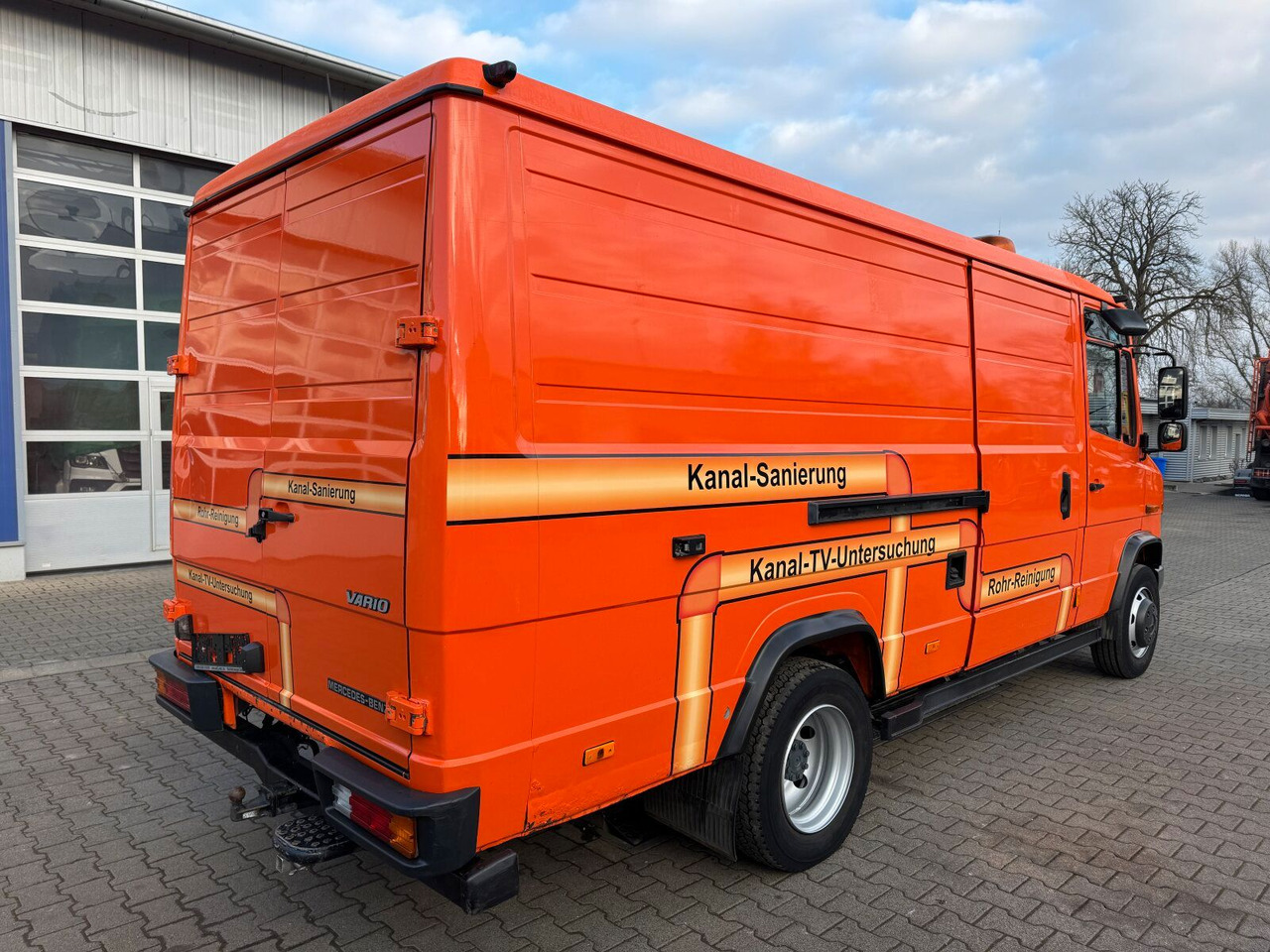 Mercedes-Benz Vario 818D Kanalreiniger Rockstroh Drain Jet 100 - Kommunaal-/ Erisõiduk, Tarbesõiduk: pilt 5 Mercedes-Benz Vario 818D Kanalreiniger Rockstroh Drain Jet 100 - Kommunaal-/ Erisõiduk, Tarbesõiduk: pilt 5