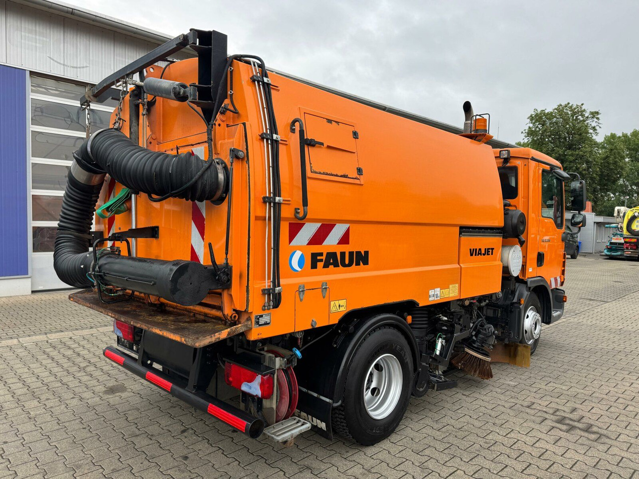 MAN 12.220 4x2 BL Kehrmaschine Viajet 5RHS - Tänavapühkimismasin: pilt 5 MAN 12.220 4x2 BL Kehrmaschine Viajet 5RHS - Tänavapühkimismasin: pilt 5