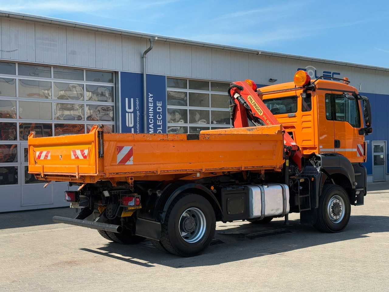 MAN TGA 18.360 4x4 Kipper Kran PALFINGER Winterd. - Kraanaga veoauto: pilt 3 MAN TGA 18.360 4x4 Kipper Kran PALFINGER Winterd. - Kraanaga veoauto: pilt 3