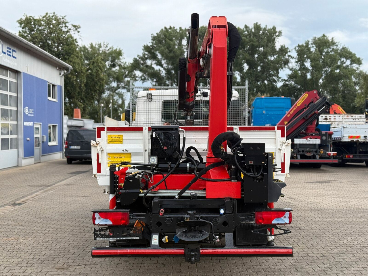 MAN TGL 8.220 4x2 Kipper Kran Palfinger 7.001-K A - Kraanaga veoauto, Kallurauto: pilt 4 MAN TGL 8.220 4x2 Kipper Kran Palfinger 7.001-K A - Kraanaga veoauto, Kallurauto: pilt 4