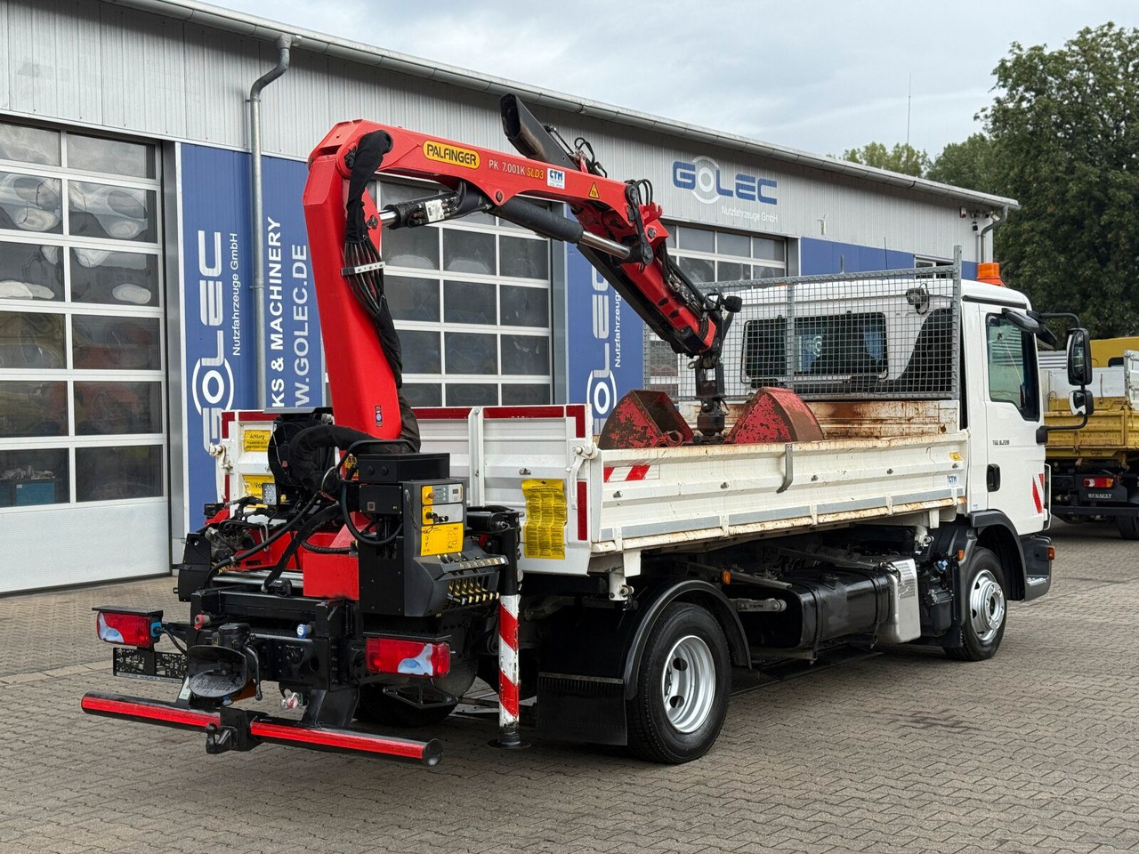 MAN TGL 8.220 4x2 Kipper Kran Palfinger 7.001-K A - Kraanaga veoauto, Kallurauto: pilt 3 MAN TGL 8.220 4x2 Kipper Kran Palfinger 7.001-K A - Kraanaga veoauto, Kallurauto: pilt 3