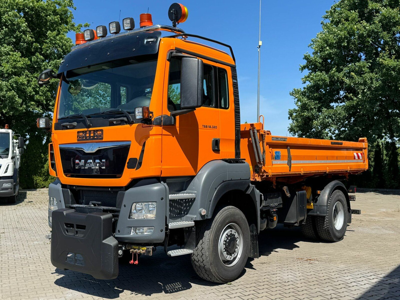 MAN TGS 18.320 4x4 BL Euro 6 Kipper + Winterdienst - Kallurauto: pilt 2 MAN TGS 18.320 4x4 BL Euro 6 Kipper + Winterdienst - Kallurauto: pilt 2