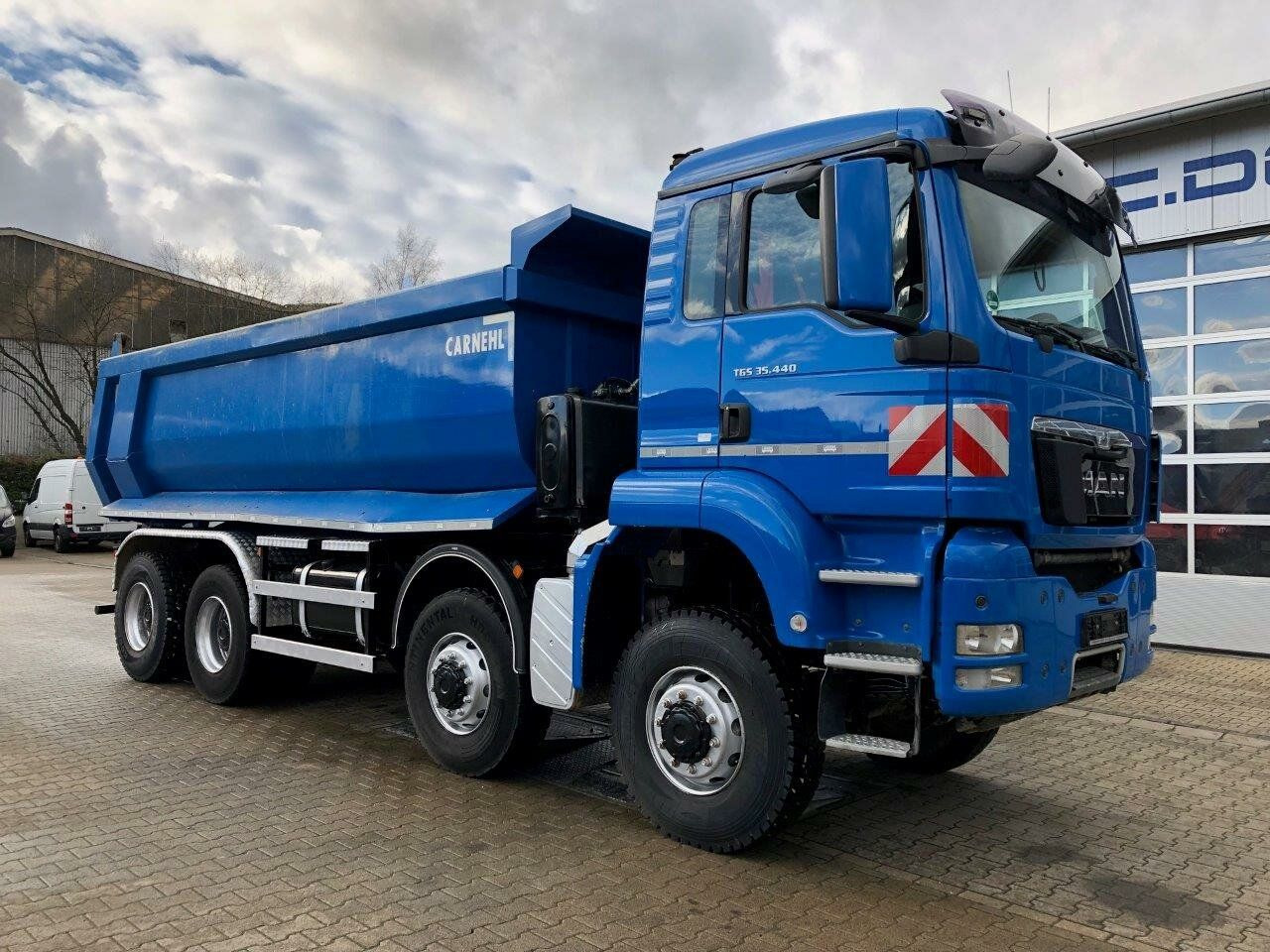 MAN TGS 35.440 8x8 Euro 5 Muldenkipper Carnehl 17m3 - Kallurauto: pilt 1 MAN TGS 35.440 8x8 Euro 5 Muldenkipper Carnehl 17m3 - Kallurauto: pilt 1