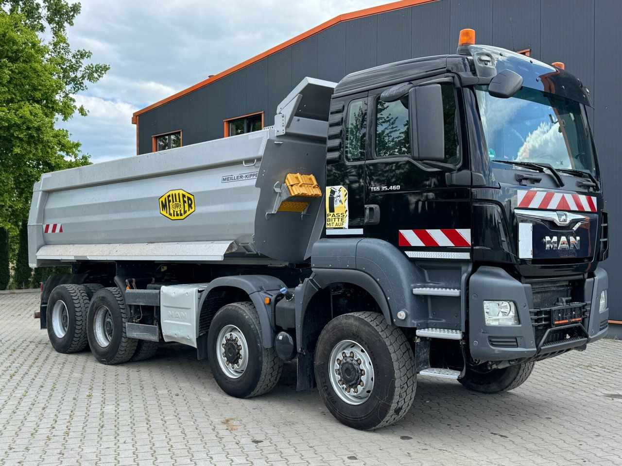 MAN TGS 35.460 8x6 BB Muldenkipper Meiller - Kallurauto: pilt 1 MAN TGS 35.460 8x6 BB Muldenkipper Meiller - Kallurauto: pilt 1