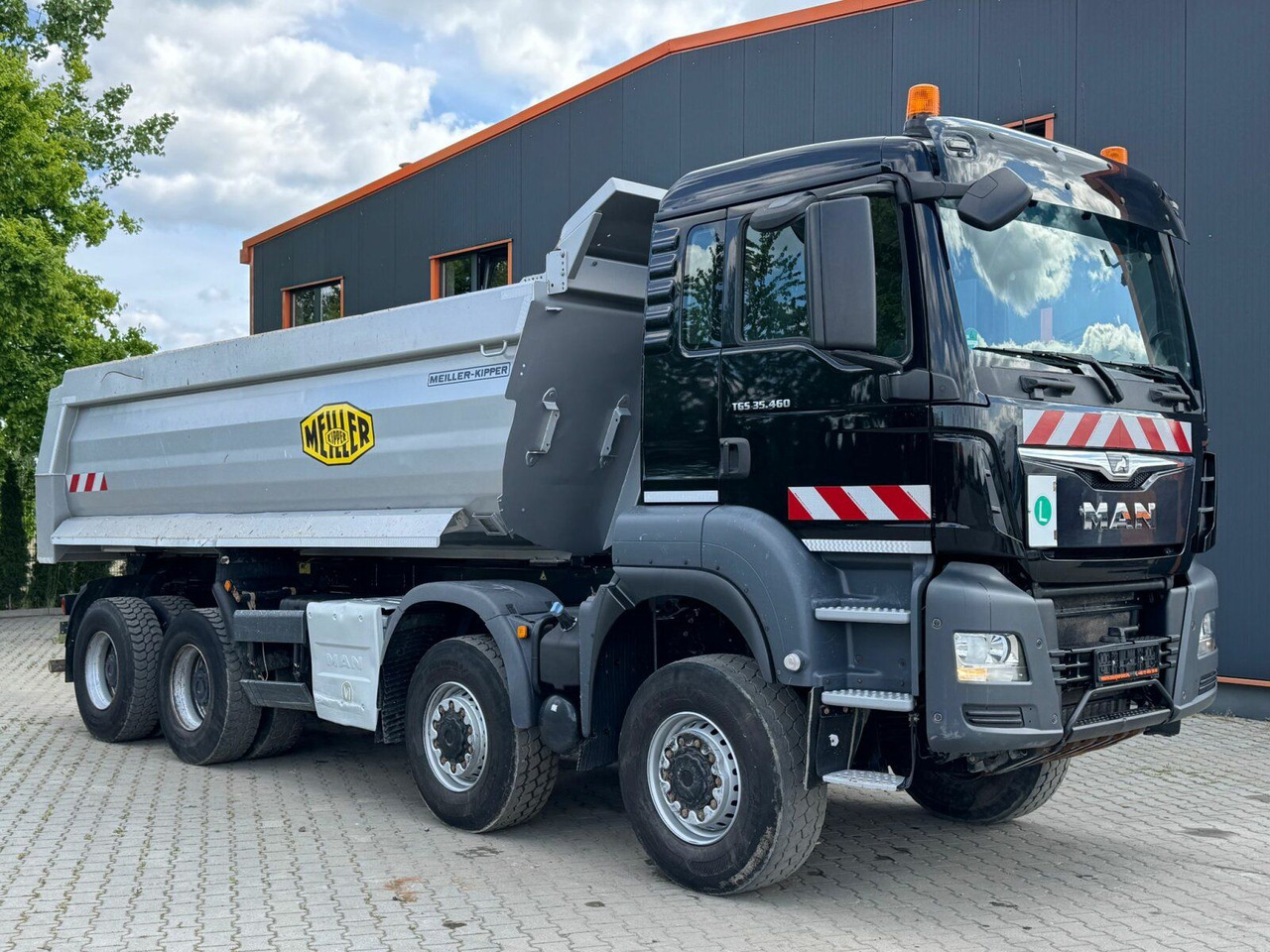 MAN TGS 35.460 8x6 BB Muldenkipper Meiller - Kallurauto: pilt 1 MAN TGS 35.460 8x6 BB Muldenkipper Meiller - Kallurauto: pilt 1