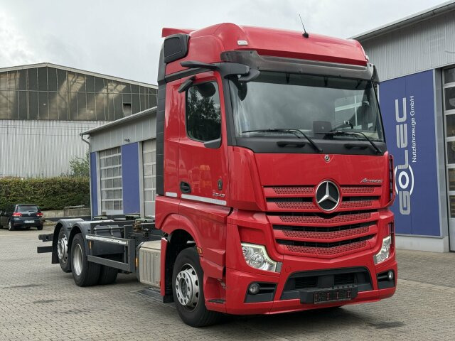 Mercedes-Benz ACTROS 2543 6x2 Wechselaufbau BDF AHK 2 Betten - Konteinerveduk/ Tõstukiga veoauto: pilt 1 Mercedes-Benz ACTROS 2543 6x2 Wechselaufbau BDF AHK 2 Betten - Konteinerveduk/ Tõstukiga veoauto: pilt 1