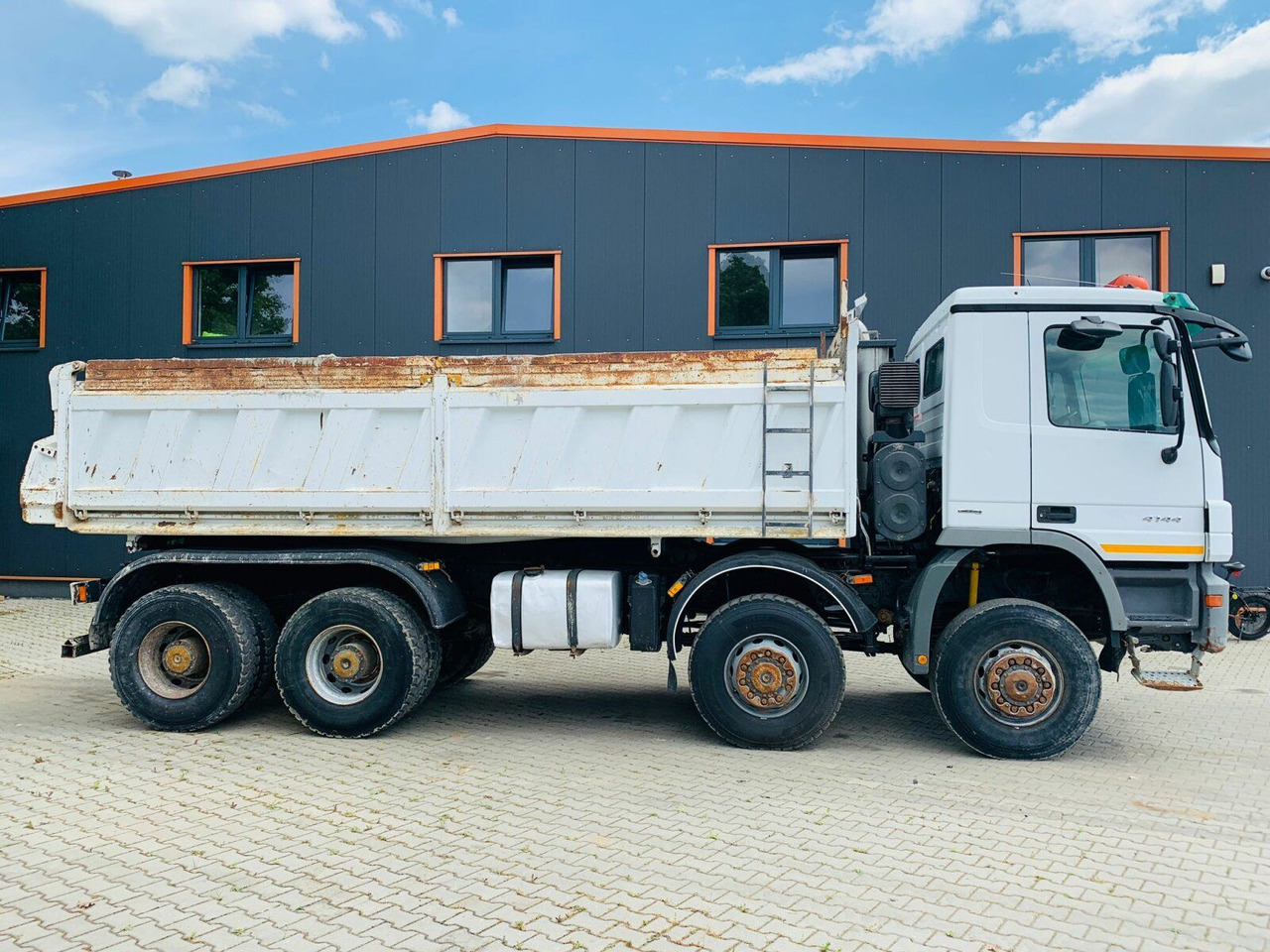 Mercedes-Benz ACTROS 4144 8x8 EURO4 DSK Meiller - Kallurauto: pilt 2 Mercedes-Benz ACTROS 4144 8x8 EURO4 DSK Meiller - Kallurauto: pilt 2