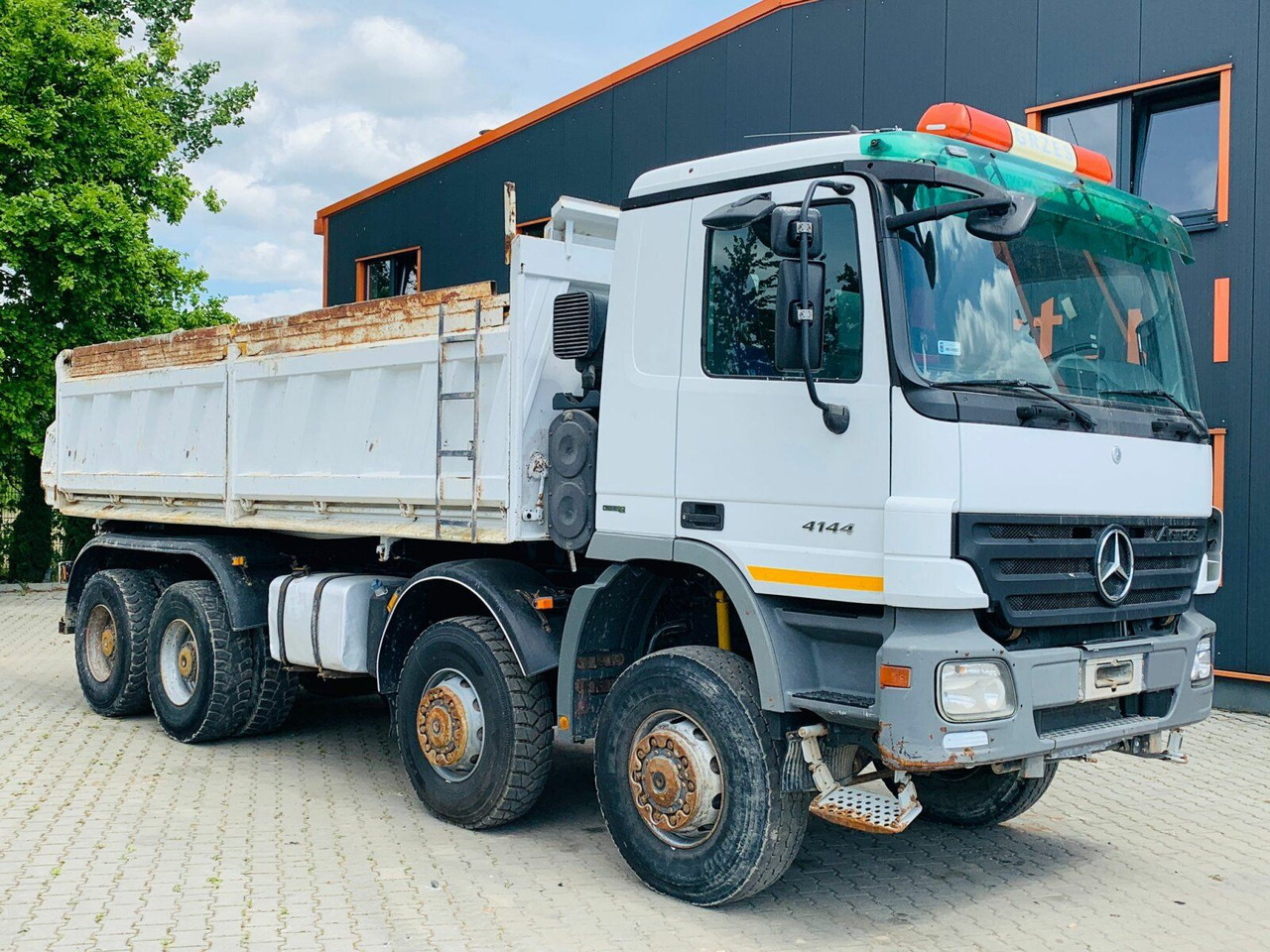 Mercedes-Benz ACTROS 4144 8x8 EURO4 DSK Meiller - Kallurauto: pilt 1 Mercedes-Benz ACTROS 4144 8x8 EURO4 DSK Meiller - Kallurauto: pilt 1