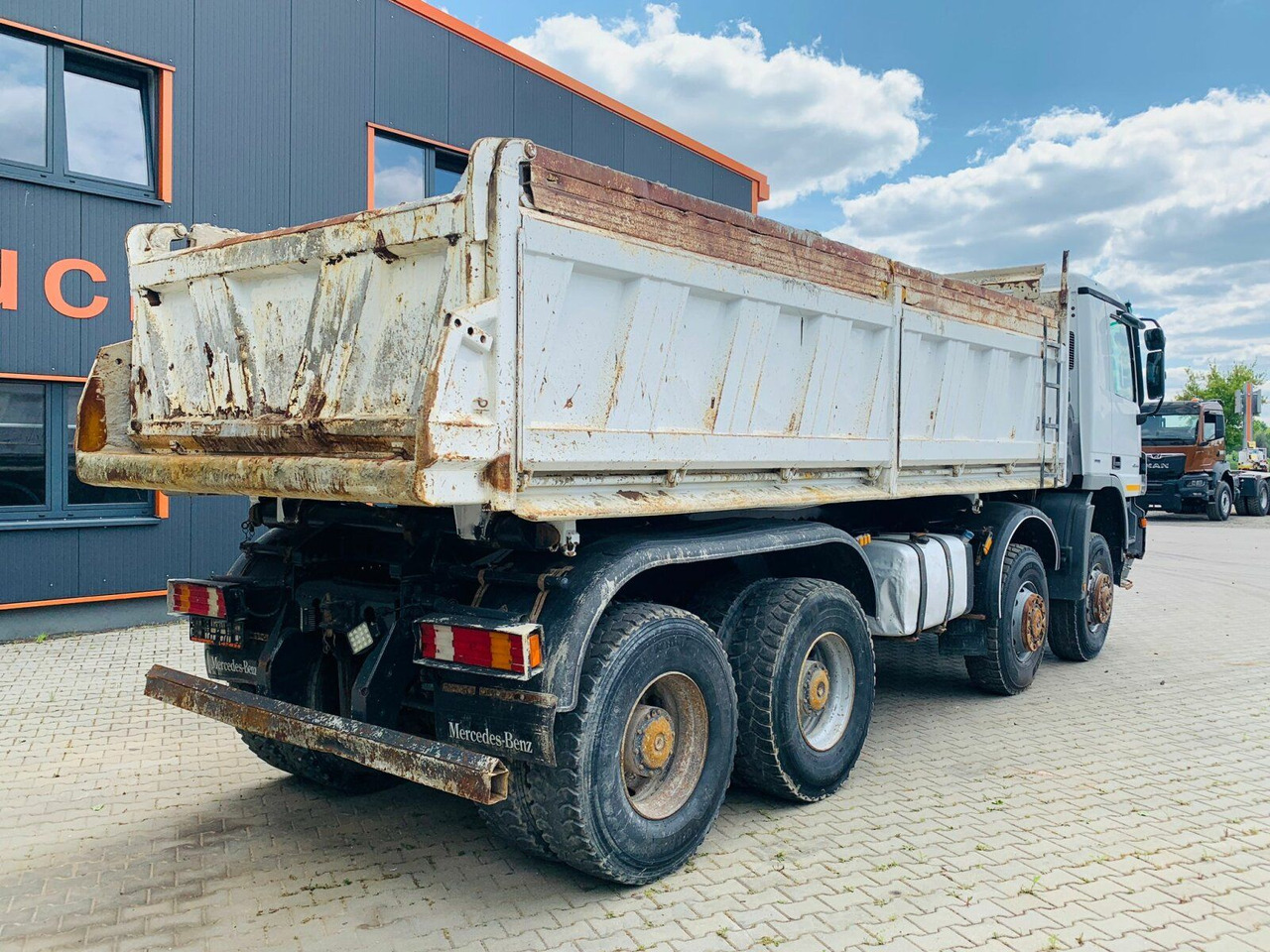 Mercedes-Benz ACTROS 4144 8x8 EURO4 DSK Meiller - Kallurauto: pilt 3 Mercedes-Benz ACTROS 4144 8x8 EURO4 DSK Meiller - Kallurauto: pilt 3