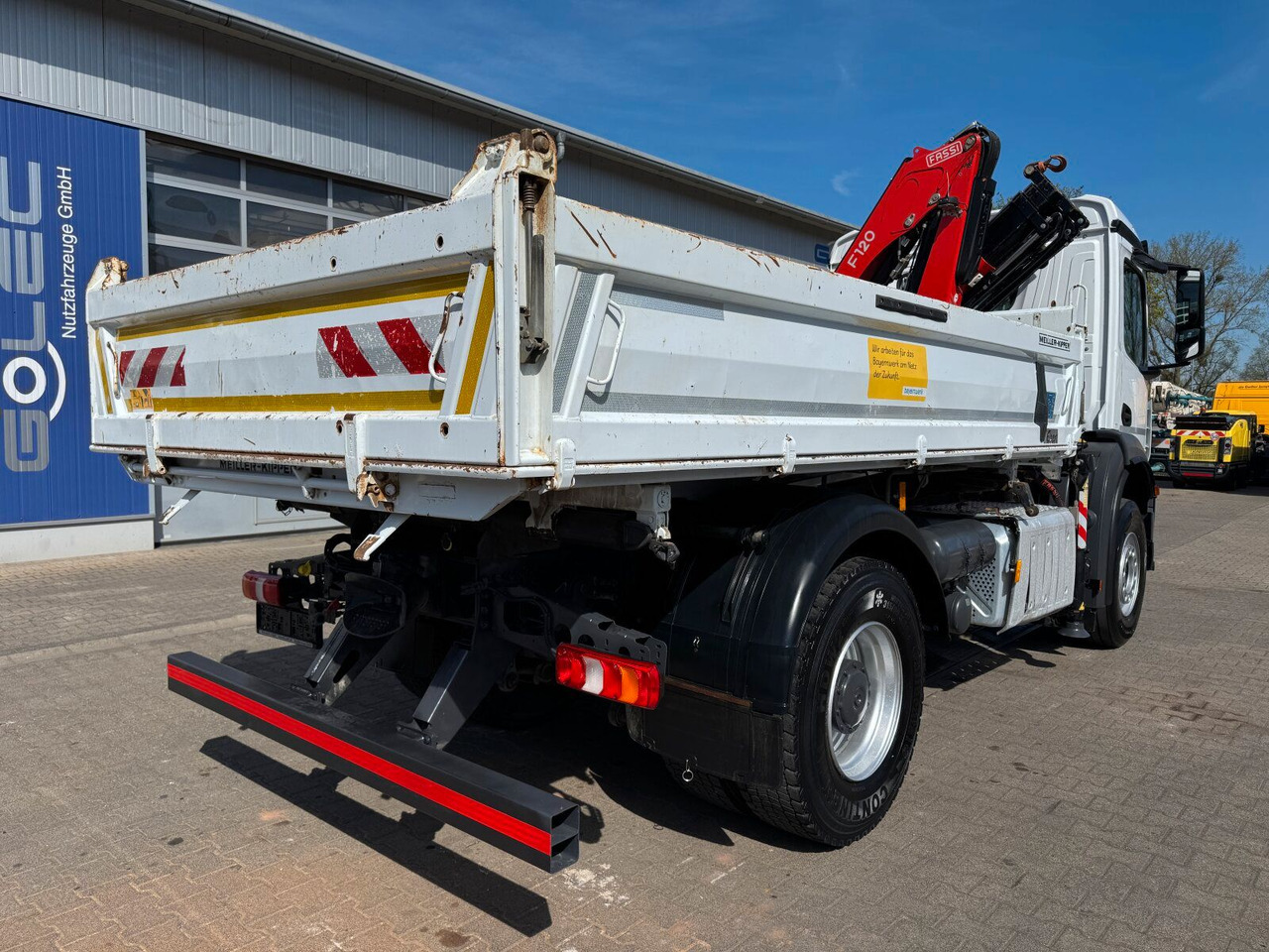 Mercedes-Benz AROCS 1832 4x2 Euro 6 Kipper Kran FASSI F120FB - Kraanaga veoauto: pilt 4 Mercedes-Benz AROCS 1832 4x2 Euro 6 Kipper Kran FASSI F120FB - Kraanaga veoauto: pilt 4