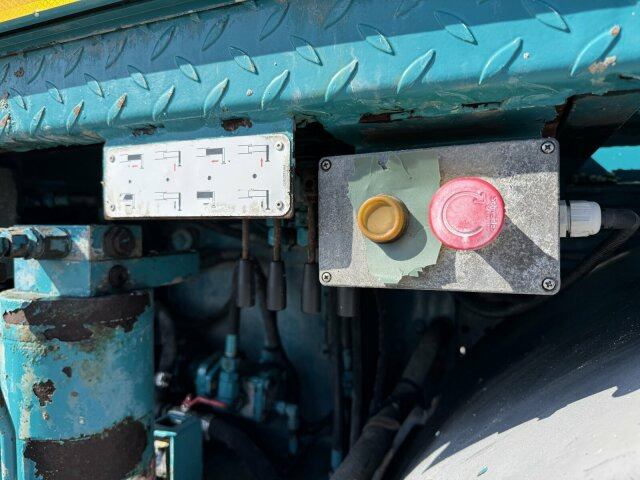 Mercedes-Benz AROCS 2844 6x4 Euro 6 Betonpumpe SERMAC 5Z33 - Betoonipump: pilt 5 Mercedes-Benz AROCS 2844 6x4 Euro 6 Betonpumpe SERMAC 5Z33 - Betoonipump: pilt 5