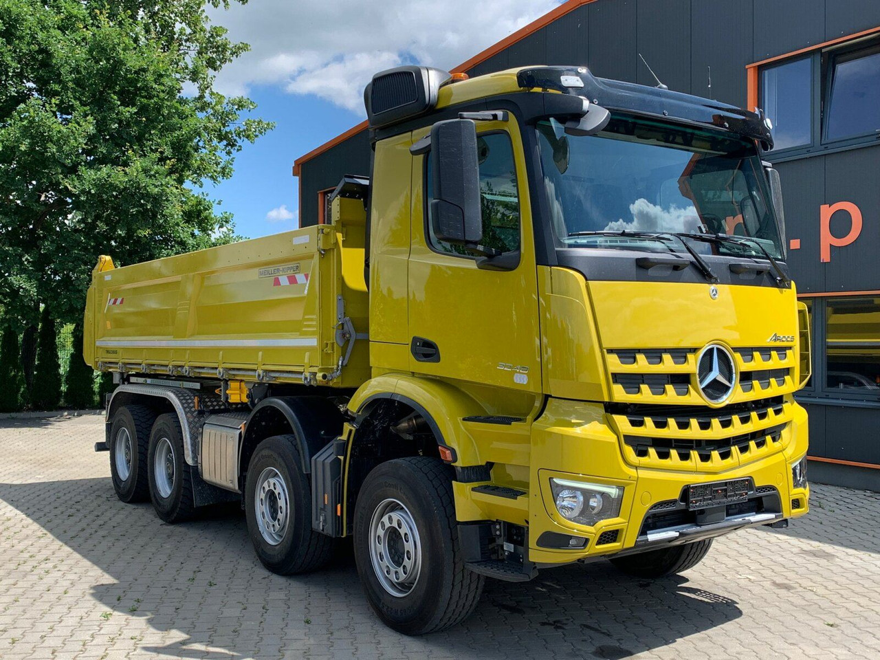 Mercedes-Benz AROCS 3248 8x4 Euro 6 Meiller Kipper Bordmatik - Kallurauto: pilt 3 Mercedes-Benz AROCS 3248 8x4 Euro 6 Meiller Kipper Bordmatik - Kallurauto: pilt 3