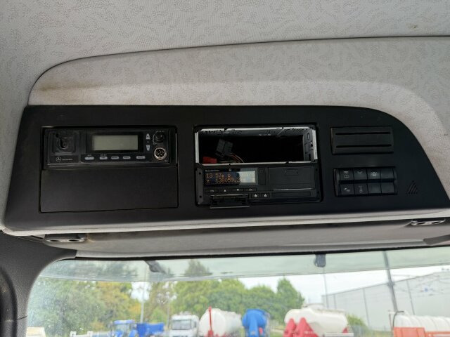 Mercedes-Benz AROCS 4145 8x8 Meiller Muldenkipper - Kallurauto: pilt 5 Mercedes-Benz AROCS 4145 8x8 Meiller Muldenkipper - Kallurauto: pilt 5