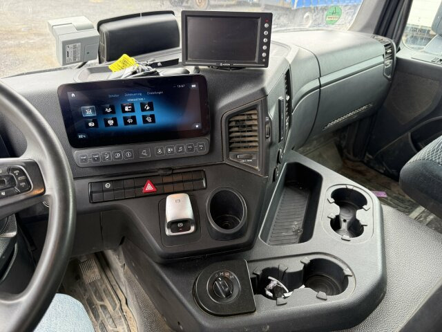 Mercedes-Benz AROCS 4145 8x8 Meiller Muldenkipper - Kallurauto: pilt 4 Mercedes-Benz AROCS 4145 8x8 Meiller Muldenkipper - Kallurauto: pilt 4