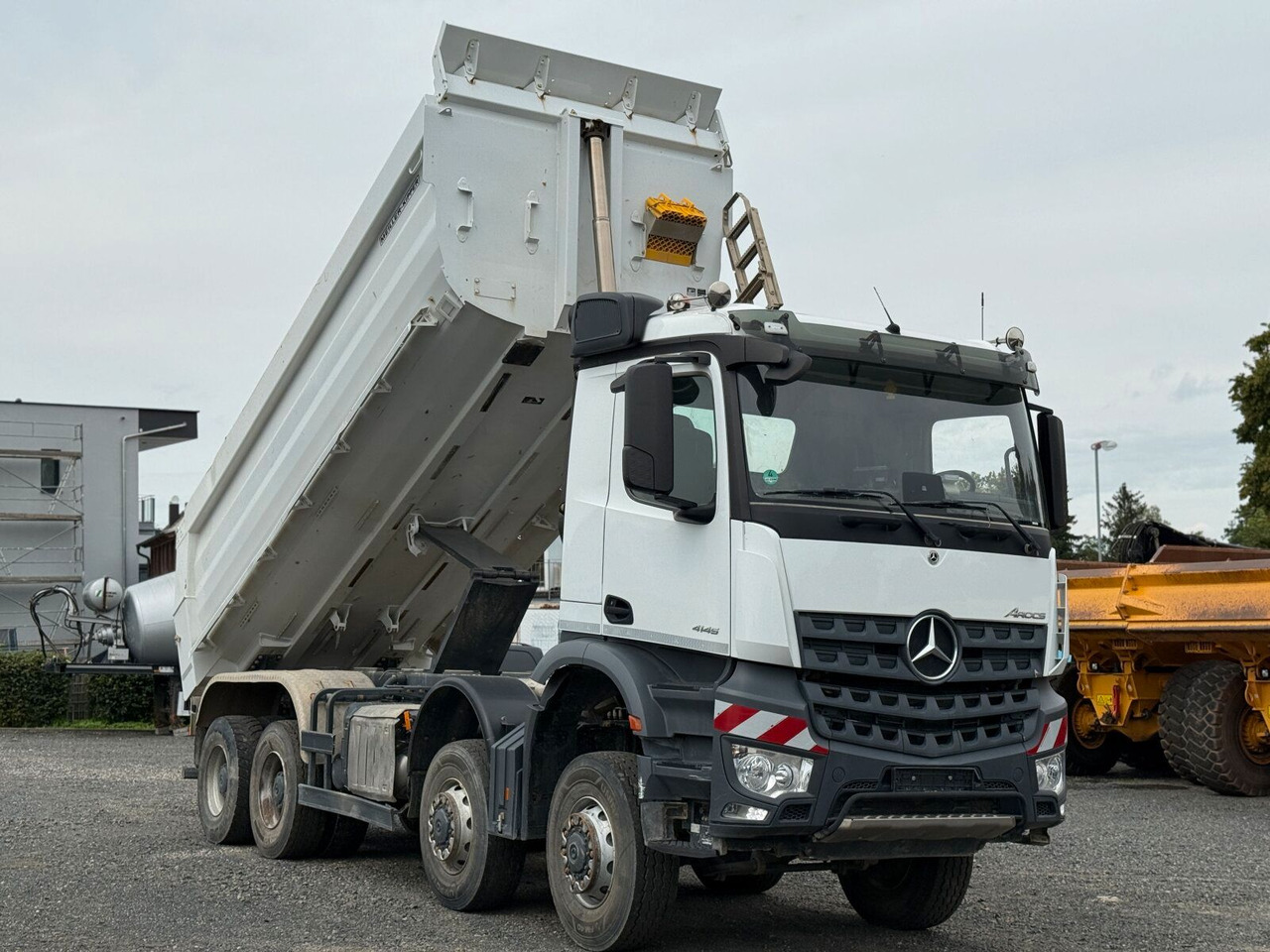 Mercedes-Benz AROCS 4145 8x8 Meiller Muldenkipper - Nöörtõstukiga veoauto: pilt 2 Mercedes-Benz AROCS 4145 8x8 Meiller Muldenkipper - Nöörtõstukiga veoauto: pilt 2