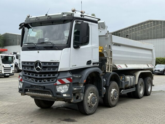 Mercedes-Benz AROCS 4145 8x8 Meiller Muldenkipper - Kallurauto: pilt 3 Mercedes-Benz AROCS 4145 8x8 Meiller Muldenkipper - Kallurauto: pilt 3