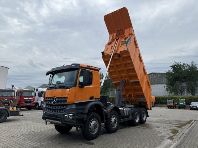 Mercedes-Benz AROCS 4851 8x6 Euro 6 Gesteinkipper MEILLER 25m³ - Kallurauto: pilt 4 Mercedes-Benz AROCS 4851 8x6 Euro 6 Gesteinkipper MEILLER 25m³ - Kallurauto: pilt 4
