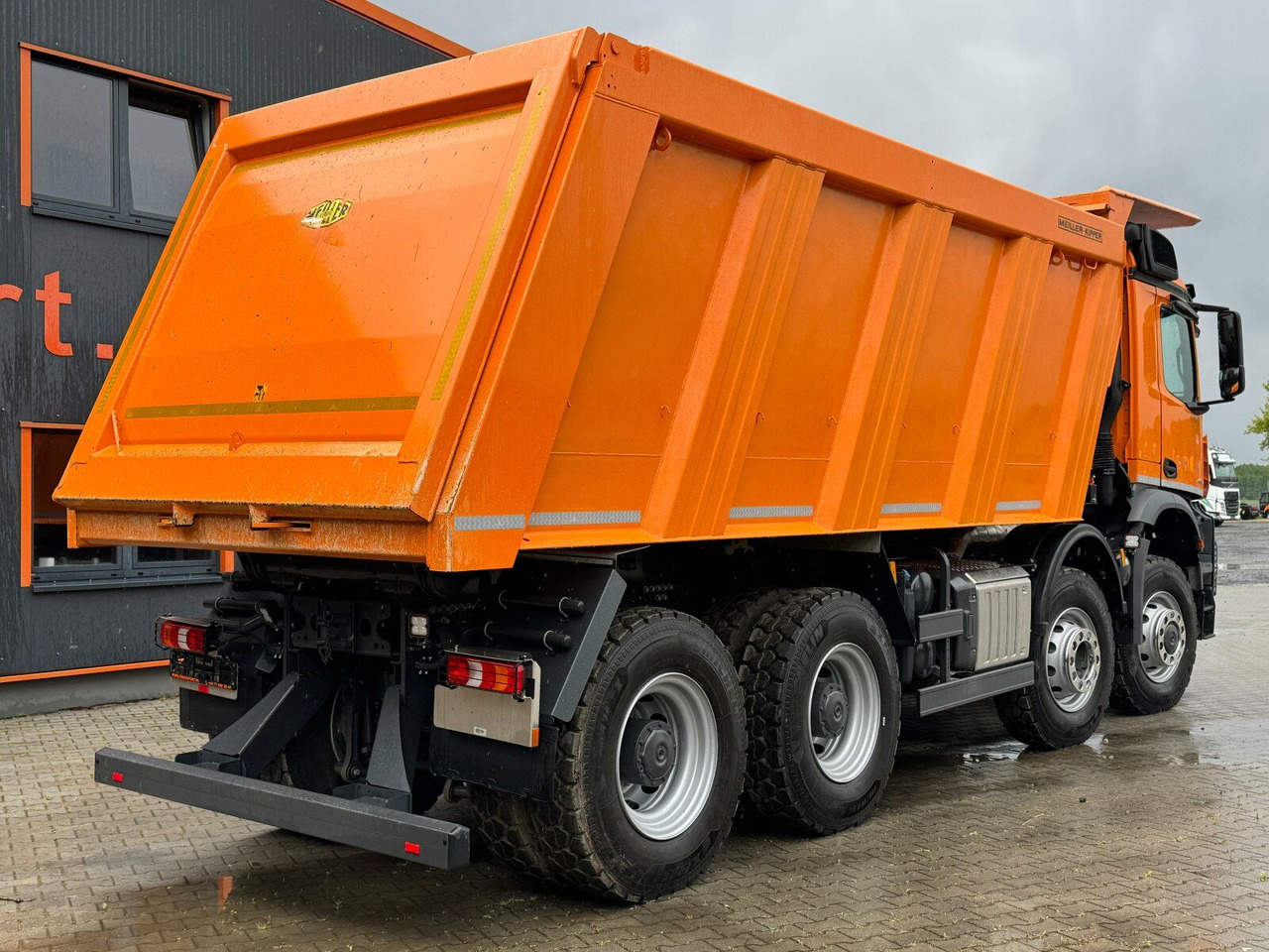 Mercedes-Benz AROCS 4851 8x6 Euro 6 Gesteinkipper MEILLER - Kallurauto: pilt 3 Mercedes-Benz AROCS 4851 8x6 Euro 6 Gesteinkipper MEILLER - Kallurauto: pilt 3