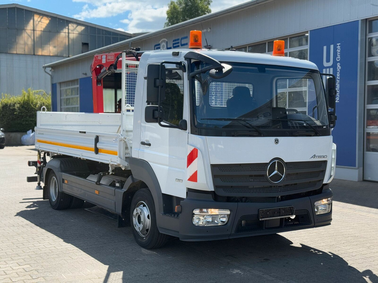 Mercedes-Benz ATEGO 818 4x2 Euro 6 Kipper Kran FASSI F65B.0.22 - Kraanaga veoauto: pilt 1 Mercedes-Benz ATEGO 818 4x2 Euro 6 Kipper Kran FASSI F65B.0.22 - Kraanaga veoauto: pilt 1
