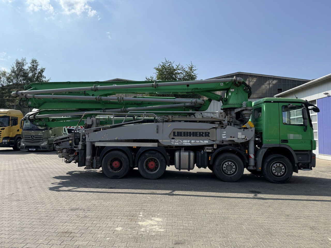 Mercedes-Benz Actros 3241 8x4 Betonpumpe Liebherr 36Z4 - Betoonipump: pilt 2 Mercedes-Benz Actros 3241 8x4 Betonpumpe Liebherr 36Z4 - Betoonipump: pilt 2